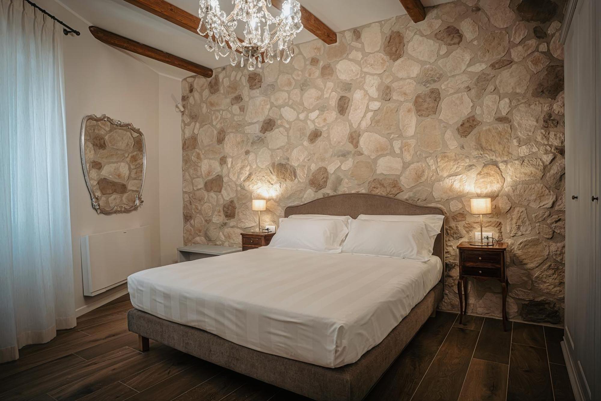 Hotel Dimora Lombardi Matera Esterno foto